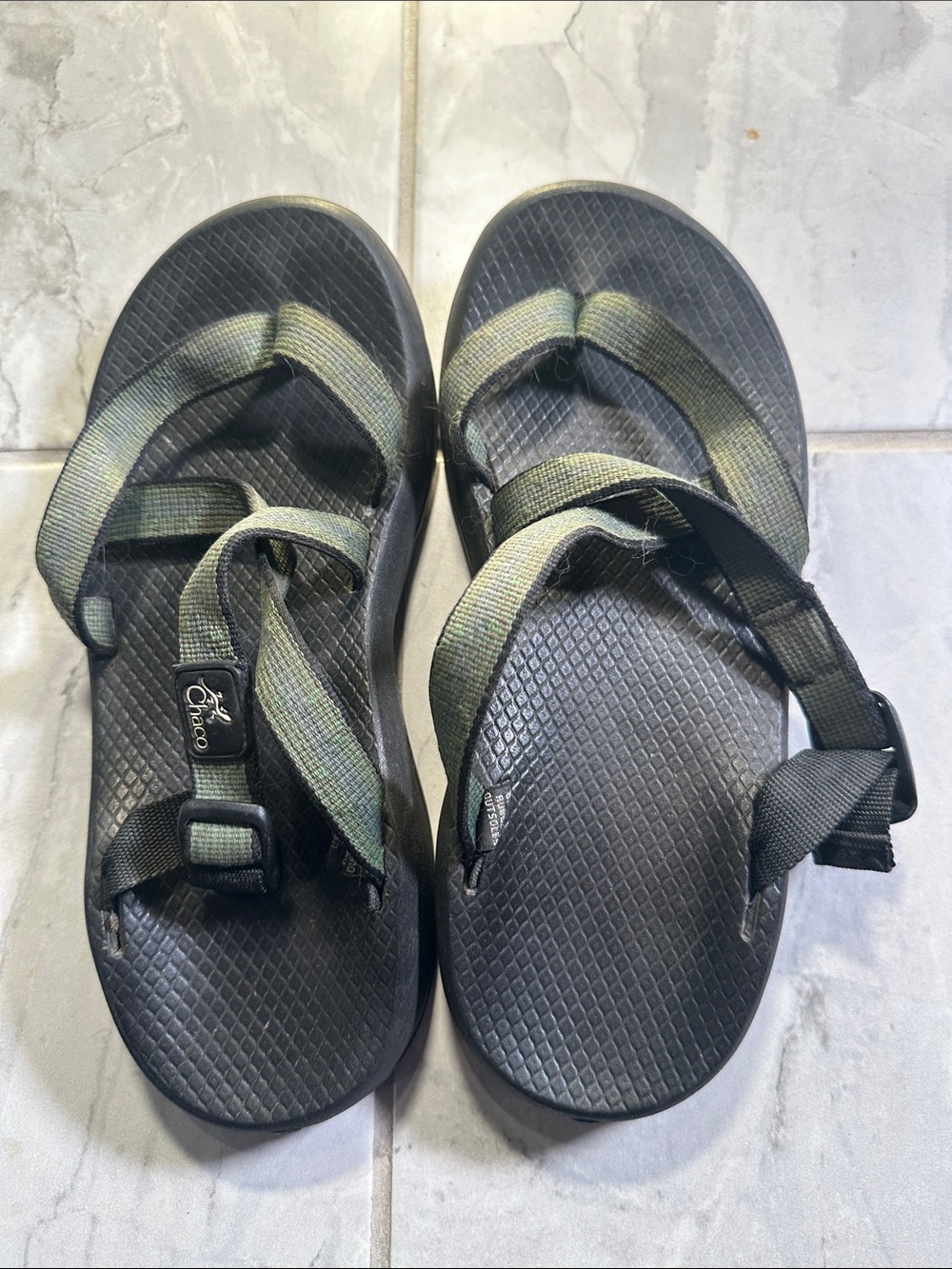 Men Chaco flip thong zong water sandal Vibram sole 10